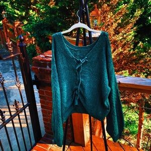 so// forest green lace back slouchy oversized sweater 🌊